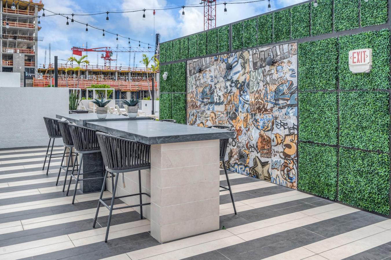 Amazing 3 Bed Unit In Dwntwn Miami With Free Parking Apartman Kültér fotó