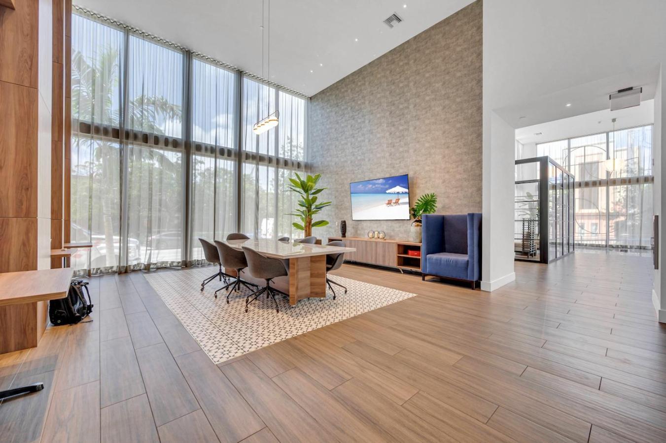 Amazing 3 Bed Unit In Dwntwn Miami With Free Parking Apartman Kültér fotó