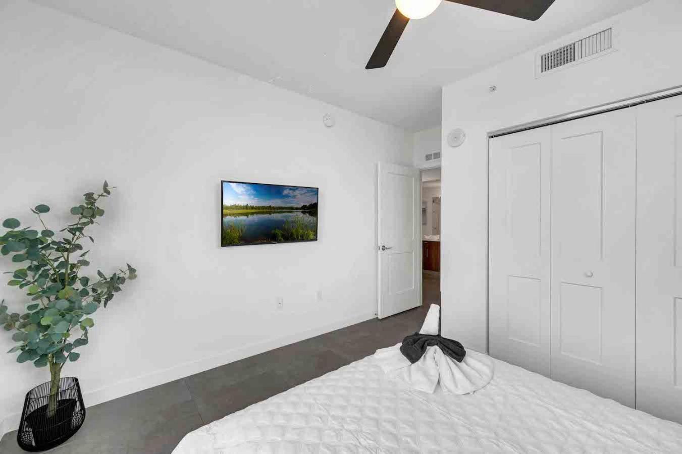 Amazing 3 Bed Unit In Dwntwn Miami With Free Parking Apartman Kültér fotó
