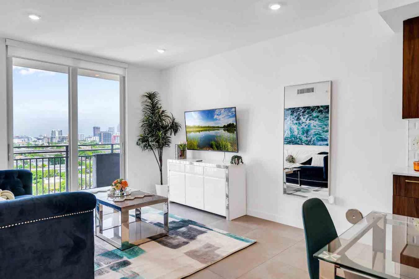 Amazing 3 Bed Unit In Dwntwn Miami With Free Parking Apartman Kültér fotó